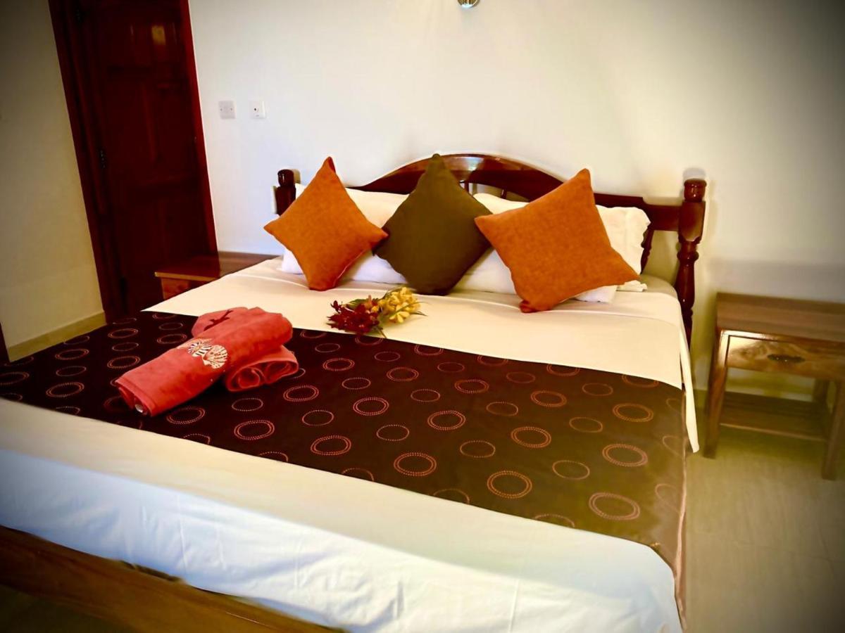 Vista D'Oro Hotel อังส์ วอลแบร์ วิลเลจ ภายนอก รูปภาพ